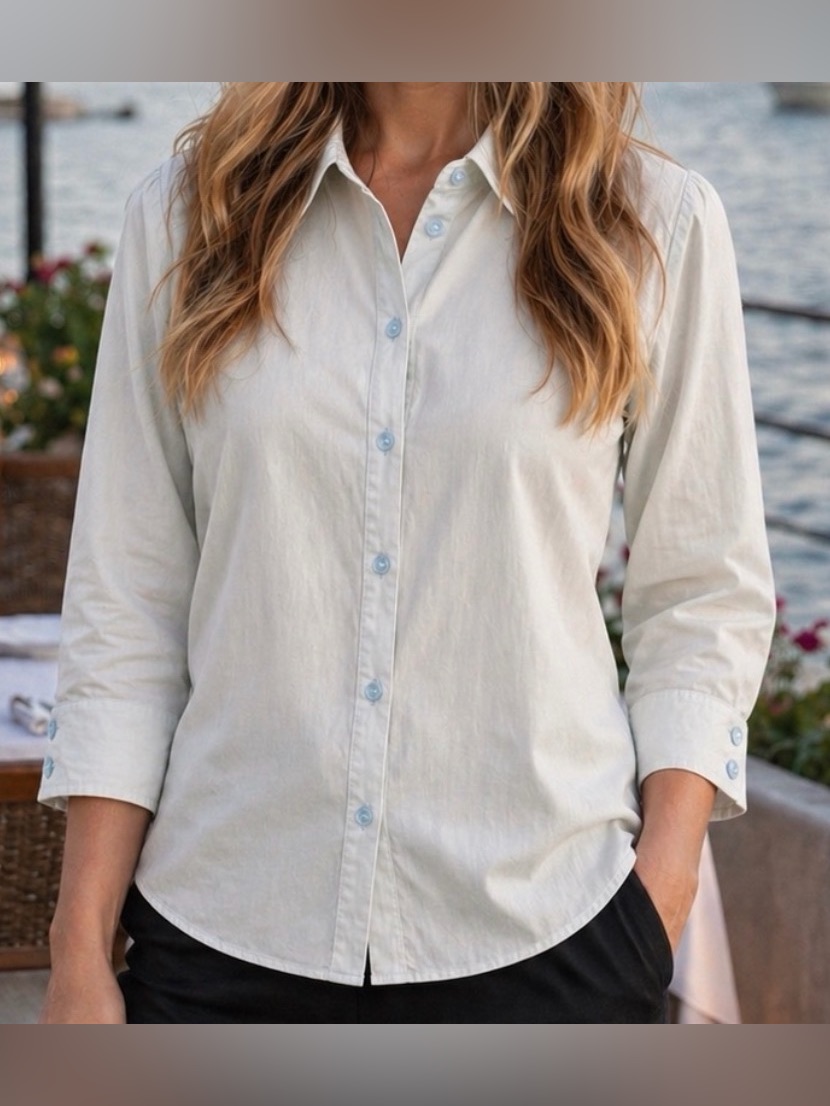 Ladies H&M Vintage Light Blue Cotton Blend 3/4 Sleeve Button-Down - Size 4